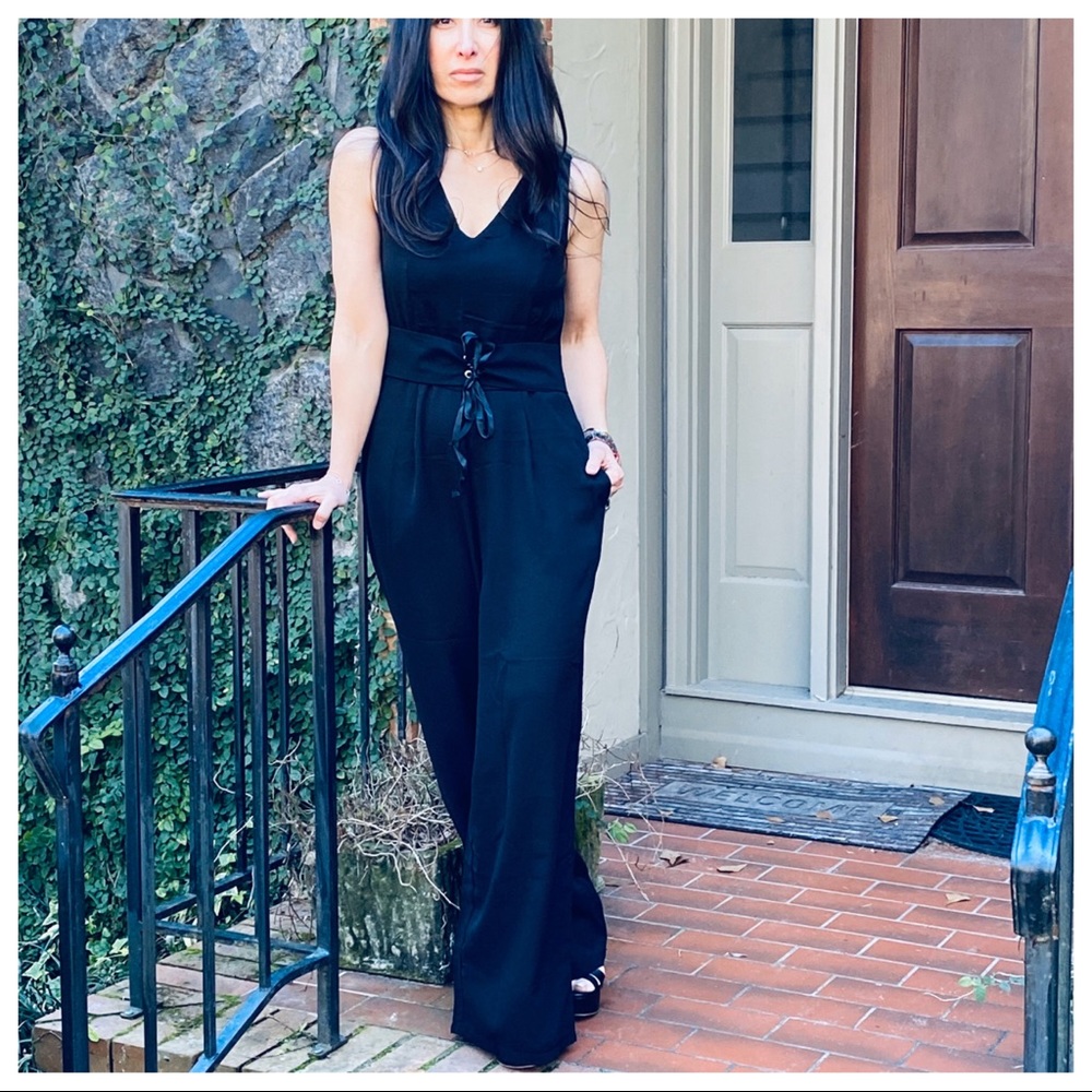 ✨PARIS✨Chic and stylish Black wide leg jumpsuit - Picture 3 of 6